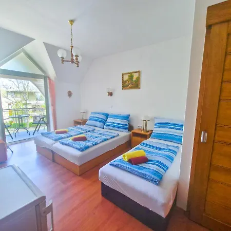 Weinberger Vendeghaz Guest house