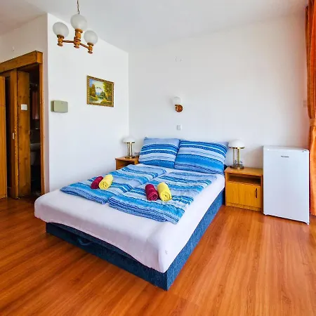 Weinberger Vendeghaz Guest house