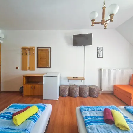 Weinberger Vendeghaz Guest house