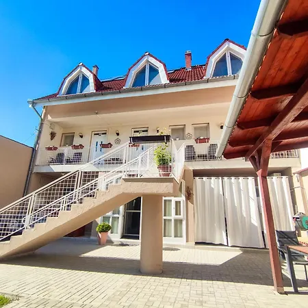Weinberger Vendeghaz Πανσιόν 3*