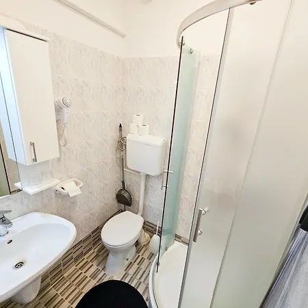Weinberger Vendeghaz Pensionat 3*