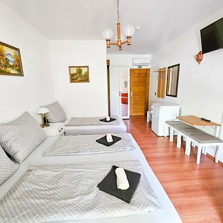 Casa de hóspedes Weinberger Zamárdi