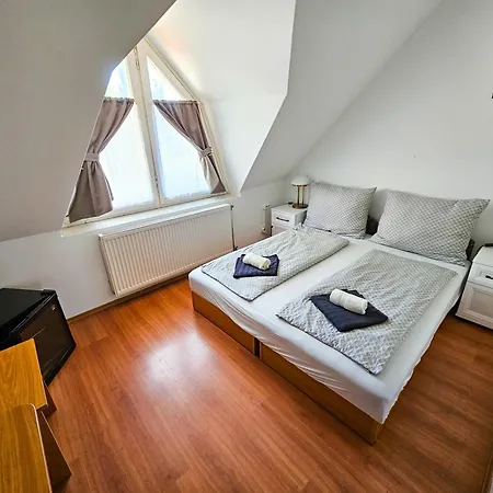 Weinberger 3*