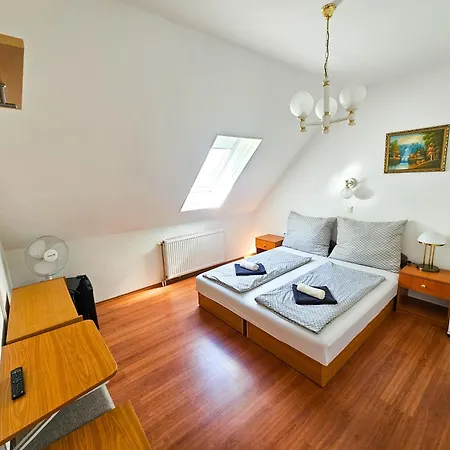 Weinberger Casa de hóspedes 3*